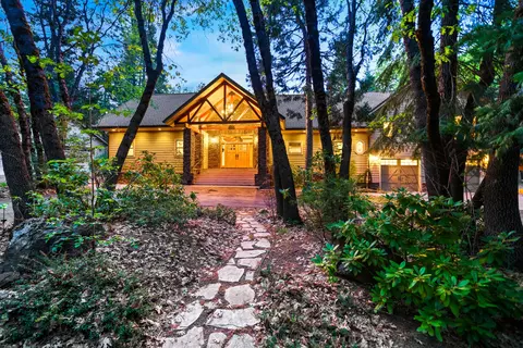 707 Quail Ct, Mccloud, CA 96057