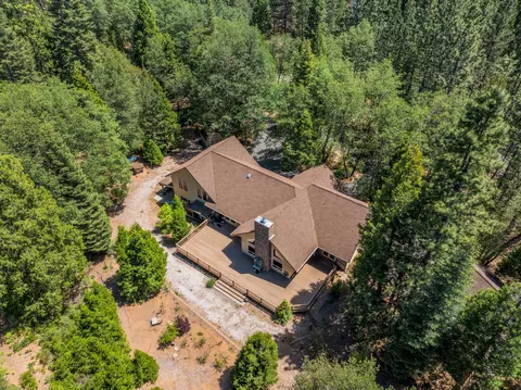 View/Area - 707 Quail Ct, Mccloud, CA 96057 photo 2 of 3