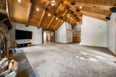 Living - 707 Quail Ct, Mccloud, CA 96057 photo 3 of 3