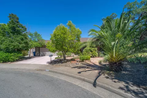 3779 Rosita Dr, Redding, CA 96001 photo 1