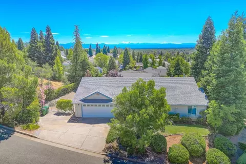 4306 Kensington Dr, Shasta Lake, CA 96019