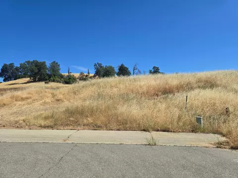 2850 Fantenell Dr, Redding, CA 96003 photo 4