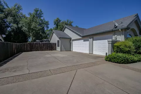 Exterior - 2760 Pacific Ave, Redding, CA 96002 photo 9 of 9