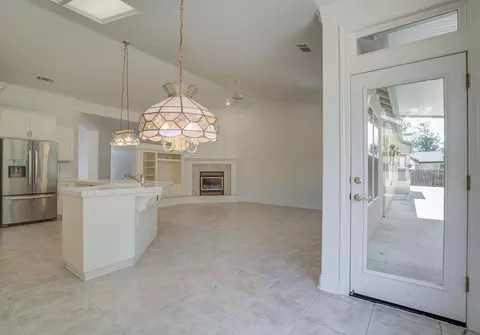 Entry Way - 2760 Pacific Ave, Redding, CA 96002 photo 1 of 1