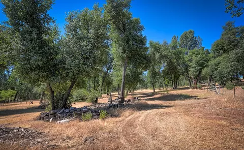 8410 Valley View Rd, Redding, CA 96001 photo 38