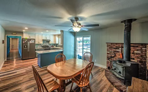 8410 Valley View Rd, Redding, CA 96001 photo 6