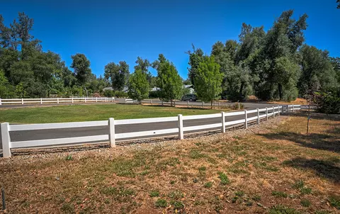 8410 Valley View Rd, Redding, CA 96001 photo 49