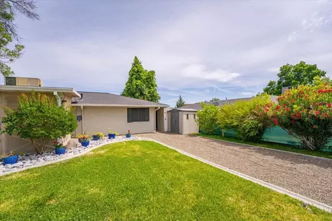 Exterior - 910 Golden Heights Ct, Redding, CA 96003 photo 7 of 29
