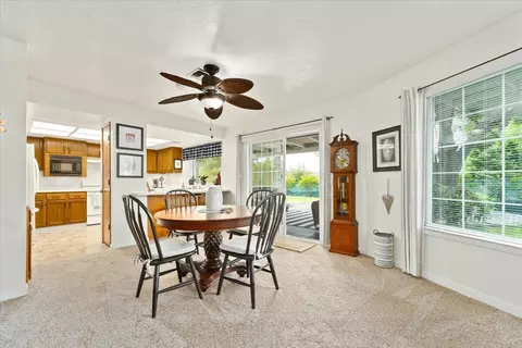 Dining - 910 Golden Heights Ct, Redding, CA 96003 photo 2 of 2