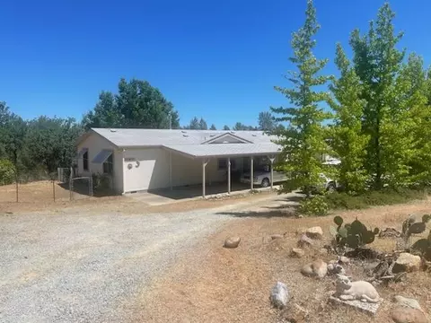 11411 Cactus Ln, Redding, CA 96003