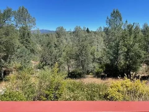 11411 Cactus Ln, Redding, CA 96003 photo 4