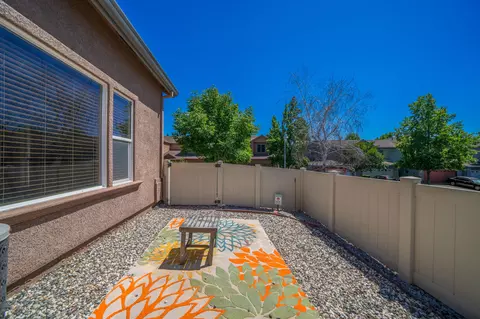 Exterior - 3180 Sinaloa Trl, Redding, CA 96002 photo 4 of 5