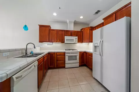 Kitchen - 3180 Sinaloa Trl, Redding, CA 96002 photo 1 of 2