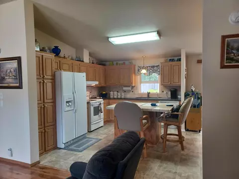 17877 Paradise Ln, Redding, CA 96003 photo 8