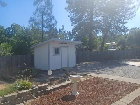 17877 Paradise Ln, Redding, CA 96003 photo 17