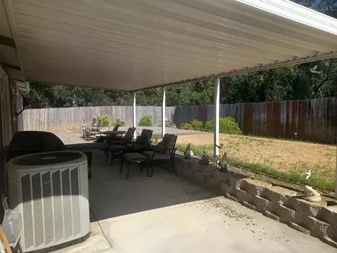 17877 Paradise Ln, Redding, CA 96003 photo 21