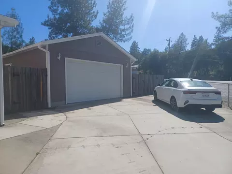 17877 Paradise Ln, Redding, CA 96003 photo 15