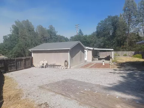 17877 Paradise Ln, Redding, CA 96003 photo 18