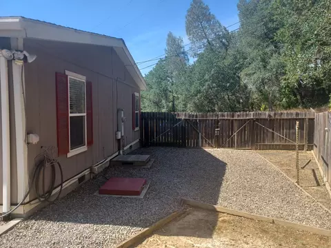 17877 Paradise Ln, Redding, CA 96003 photo 23