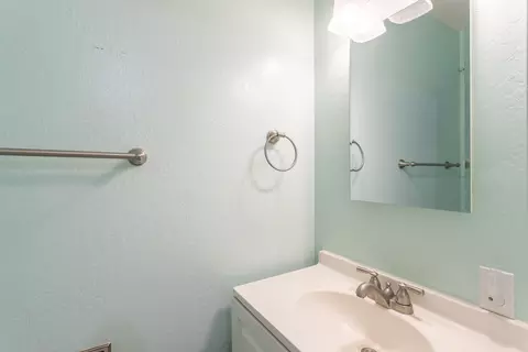 3620 Sacramento Dr, Redding, CA 96001 photo 9