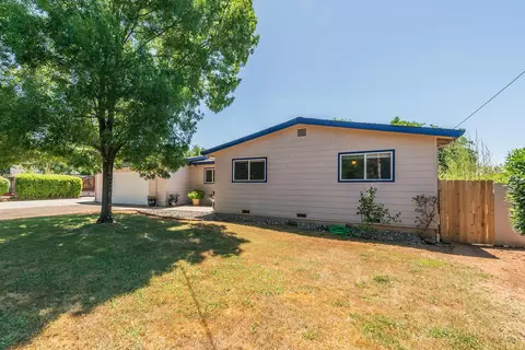 1283 Dusty Ln, Redding, CA 96002 photo 4