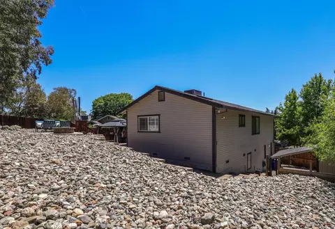 6295 Betty Ann Ct, Redding, CA 96003 photo 21