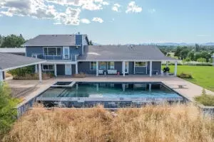 22095 Los Robles Dr, Palo Cedro, CA 96073