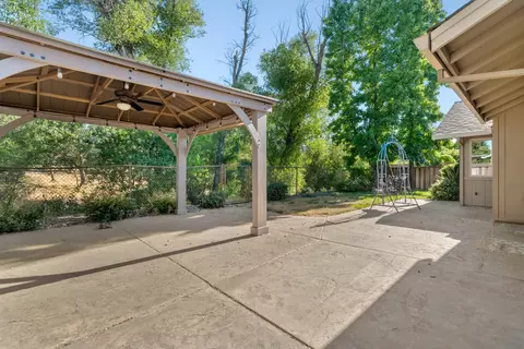 2425 Candlewood Dr, Redding, CA 96003 photo 25