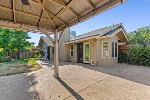 2425 Candlewood Dr, Redding, CA 96003 photo 27