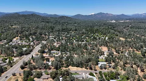 3451 Snavely Dr, Redding, CA 96003 photo 10