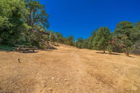 Exterior - 3490 Summit Dr, Redding, CA 96001 photo 8 of 14