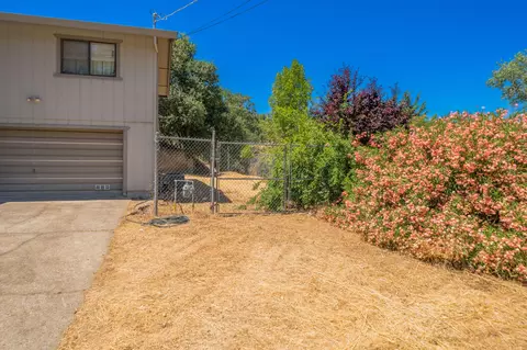 Exterior - 3490 Summit Dr, Redding, CA 96001 photo 14 of 14