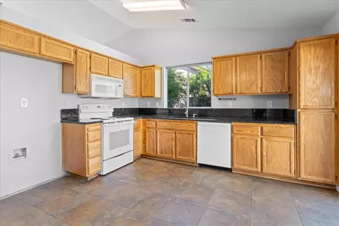 850 Mallard St, Redding, CA 96003 photo 13