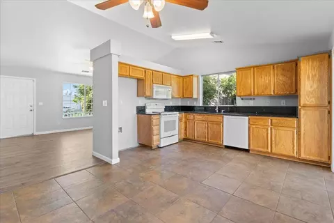 850 Mallard St, Redding, CA 96003 photo 12