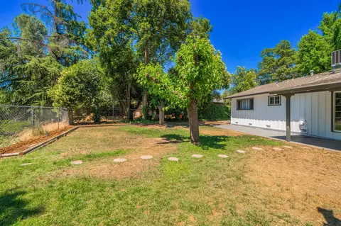 6940 Riverside Dr, Redding, CA 96001 photo 26
