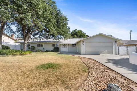 2925 Hawn Ave, Redding, CA 96002