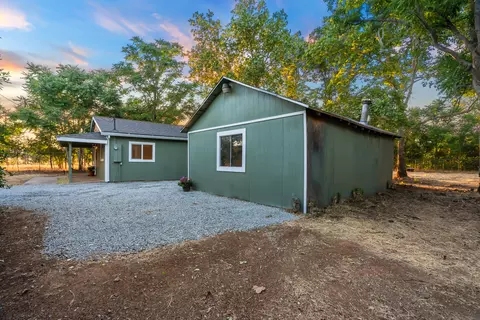 Exterior - 4082 Fig Tree Ln, Redding, CA 96002 photo 15 of 16