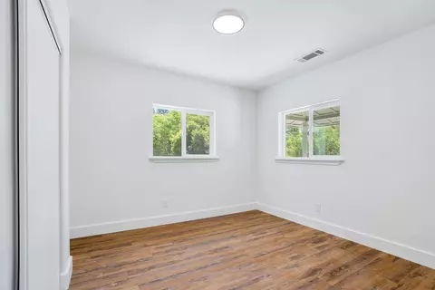 Bedroom - 4082 Fig Tree Ln, Redding, CA 96002 photo 1 of 6