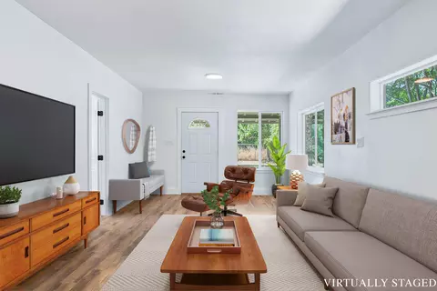 Living - 4082 Fig Tree Ln, Redding, CA 96002 photo 2 of 5