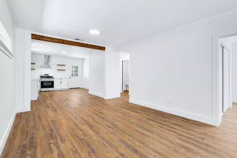 Living - 4082 Fig Tree Ln, Redding, CA 96002 photo 4 of 5