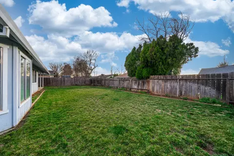 3636 Capricorn Way, Redding, CA 96002 photo 24