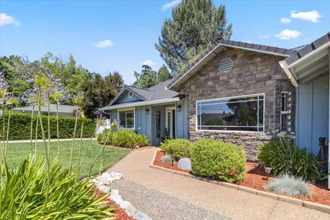 2338 Marlene Ave, Redding, CA 96002 photo 2