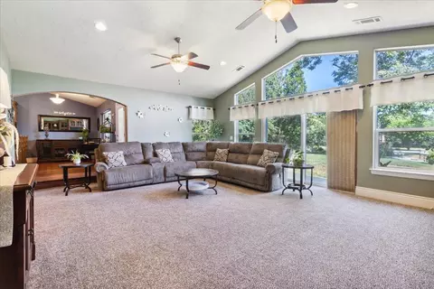 2338 Marlene Ave, Redding, CA 96002 photo 17