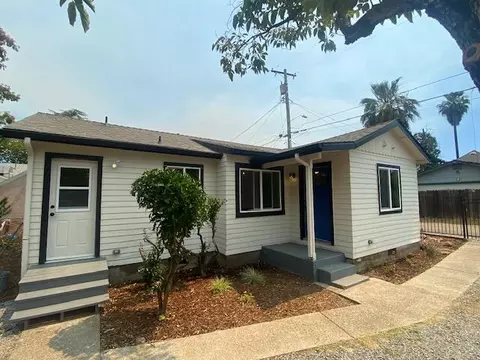 1065 W Court Aly, Redding, CA 96001