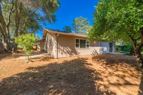 1134 Belcrest Dr, Redding, CA 96003 photo 24