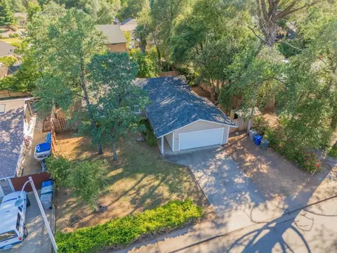 1134 Belcrest Dr, Redding, CA 96003 photo 32