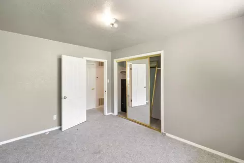 Bedroom - 2955 Quartz Hill Rd, Redding, CA 96003 photo 3 of 5