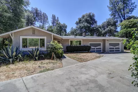 2955 Quartz Hill Rd, Redding, CA 96003