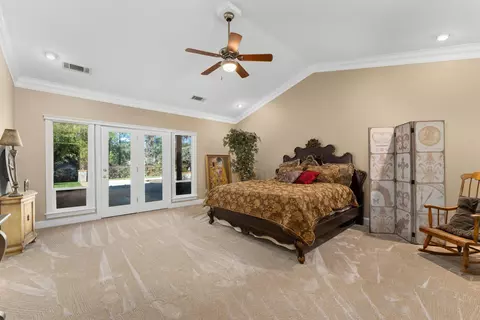 Bedroom - 19674 San Vincente Dr, Redding, CA 96003 photo 1 of 10