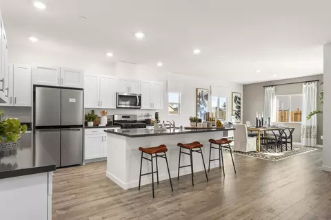 5404 Petal Pl, Redding, CA 96002